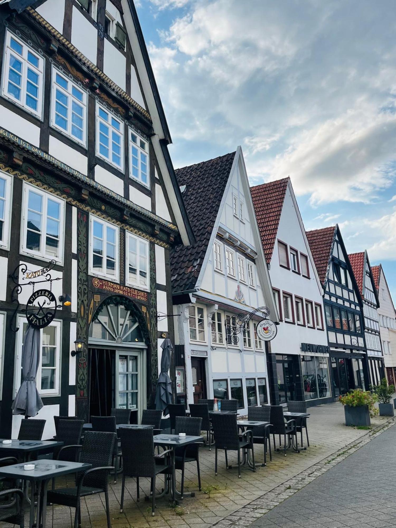 Goldloeckchen - Gemuetliches 80 Qm Apartment Im Herzen Der Detmolder Innenstadt Exterior foto